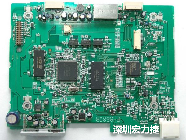 大面積PCB若電子元器件數(shù)量多、重量較重，板材強(qiáng)度不夠時(shí)容易產(chǎn)生PCB中央部凹陷問(wèn)題。