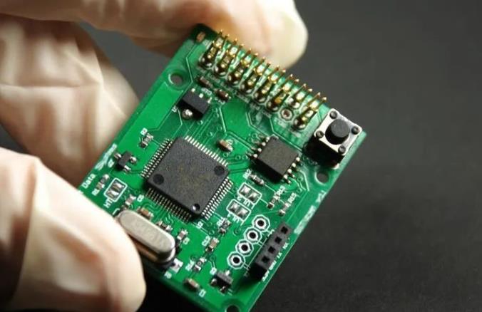 PCBA加工廠家如何正確處理濕敏元件？